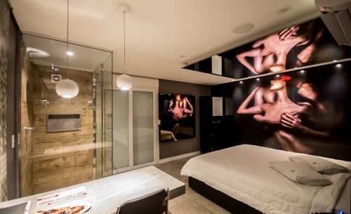 img-suite-hidro-quo-luminarias-quo-motel-500x305 img-suite-hidro-quo-luminarias-quo-motel-500x305